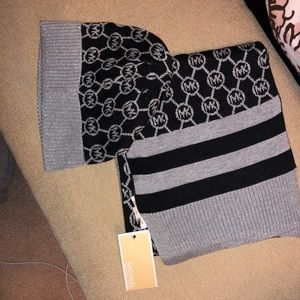 Michael Kors hat & scarf set